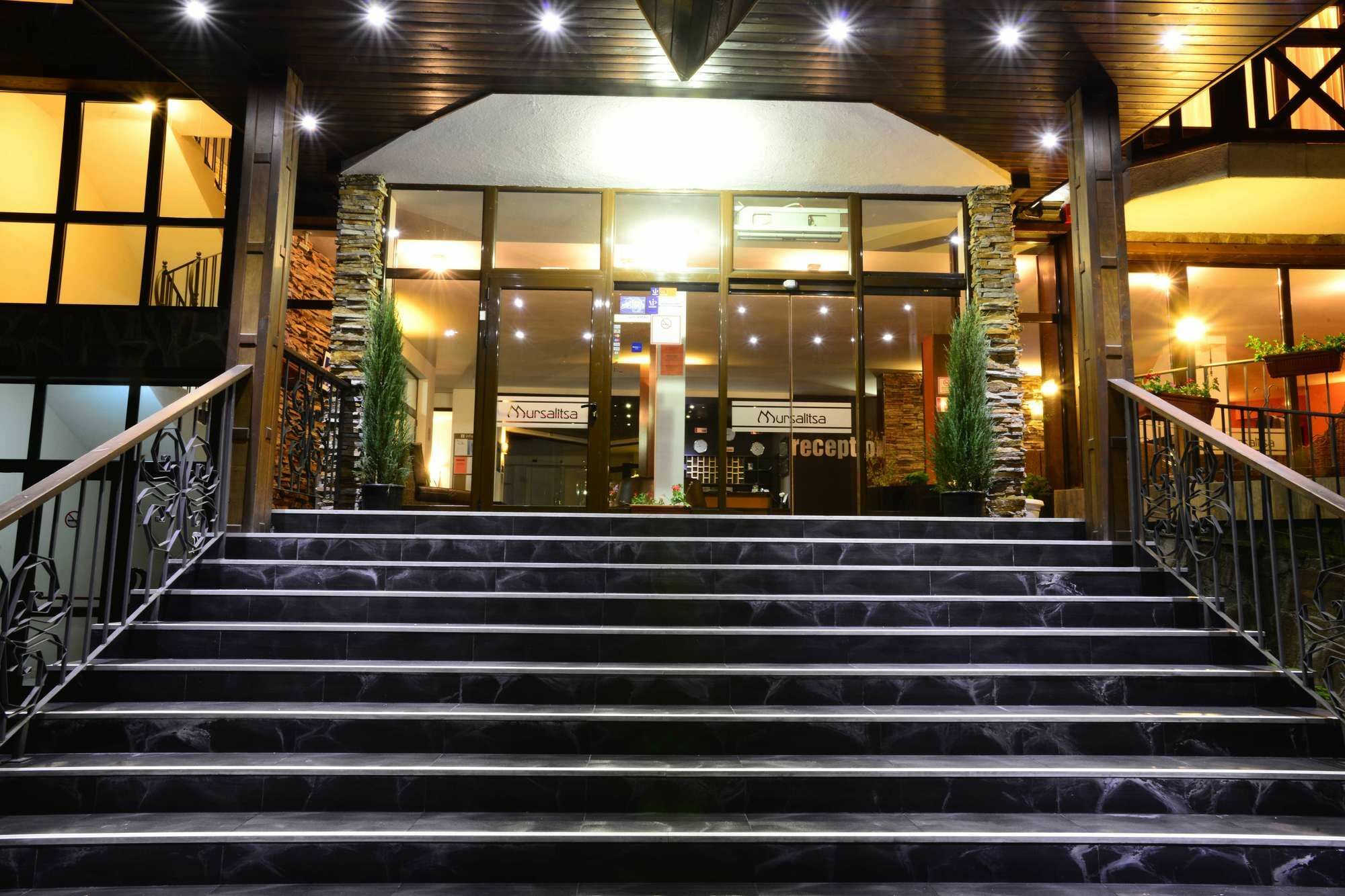Hotel Mursalitsa By Hmg Pamporovo Kültér fotó